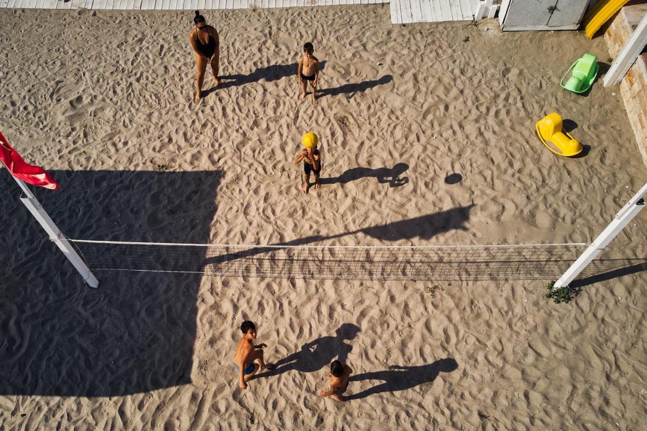 Eros Beach Resort Năvodari Buitenkant foto